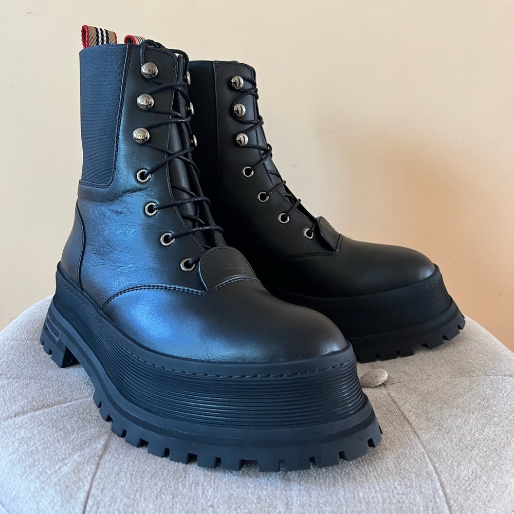 Burberry Icon Stripe Lace-up Leather Boots - Picture 3 of 15